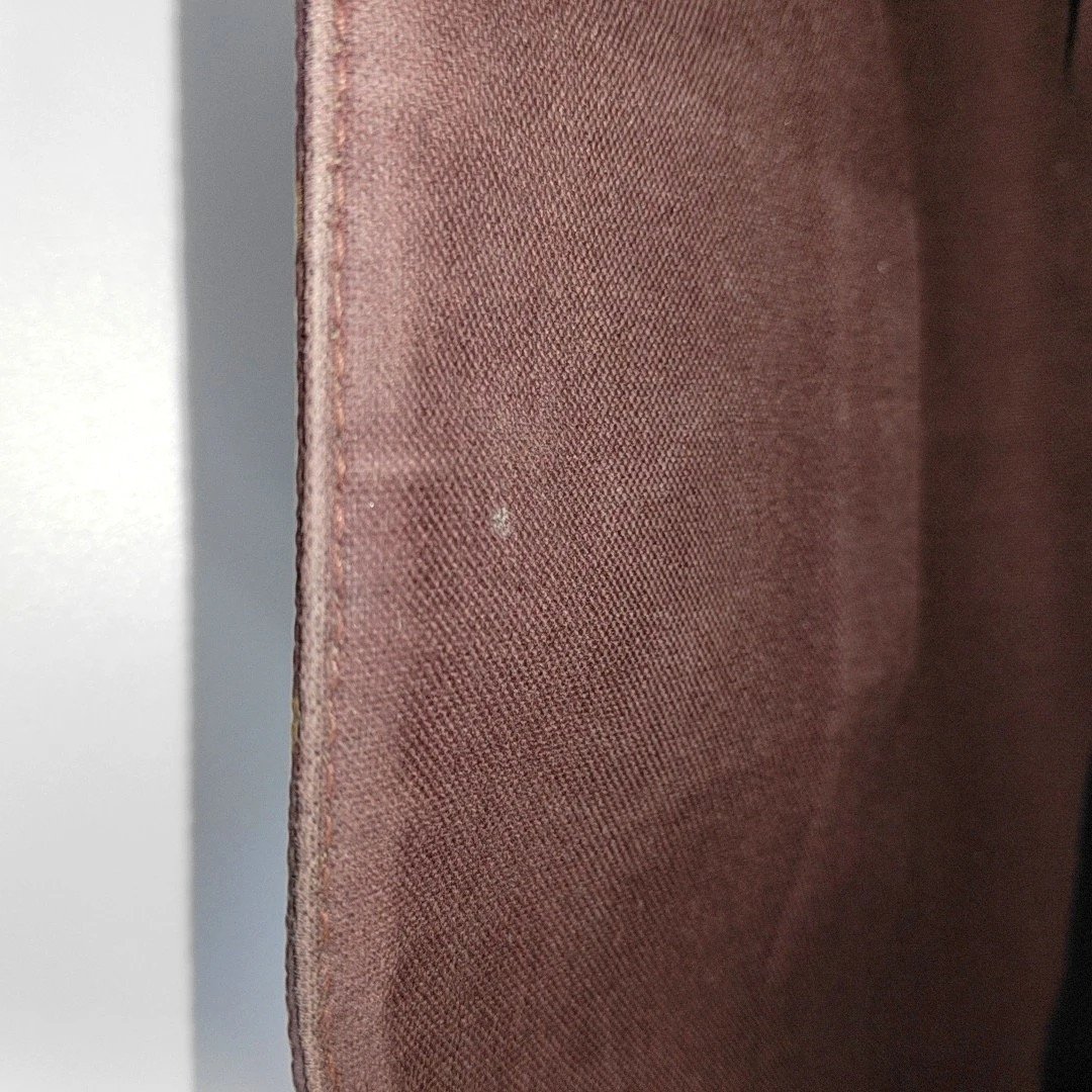 LOUIS VUITTON FAVORITE medium-sized brown coated canvas vintage handbag with gold hardware (90% New)